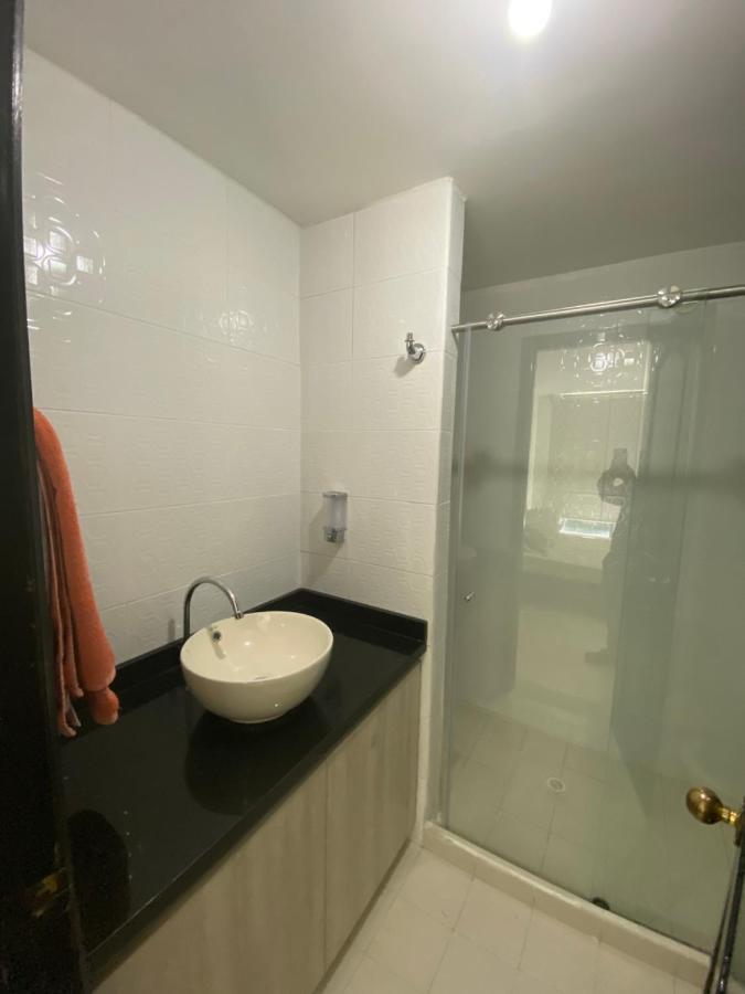 Apartaestudio Amoblado Con Excelente Ubicacion Apartamento Pereira Exterior foto